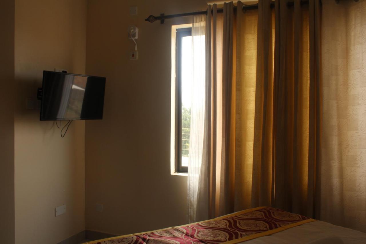 Prinias Hotel Kisumu Esterno foto