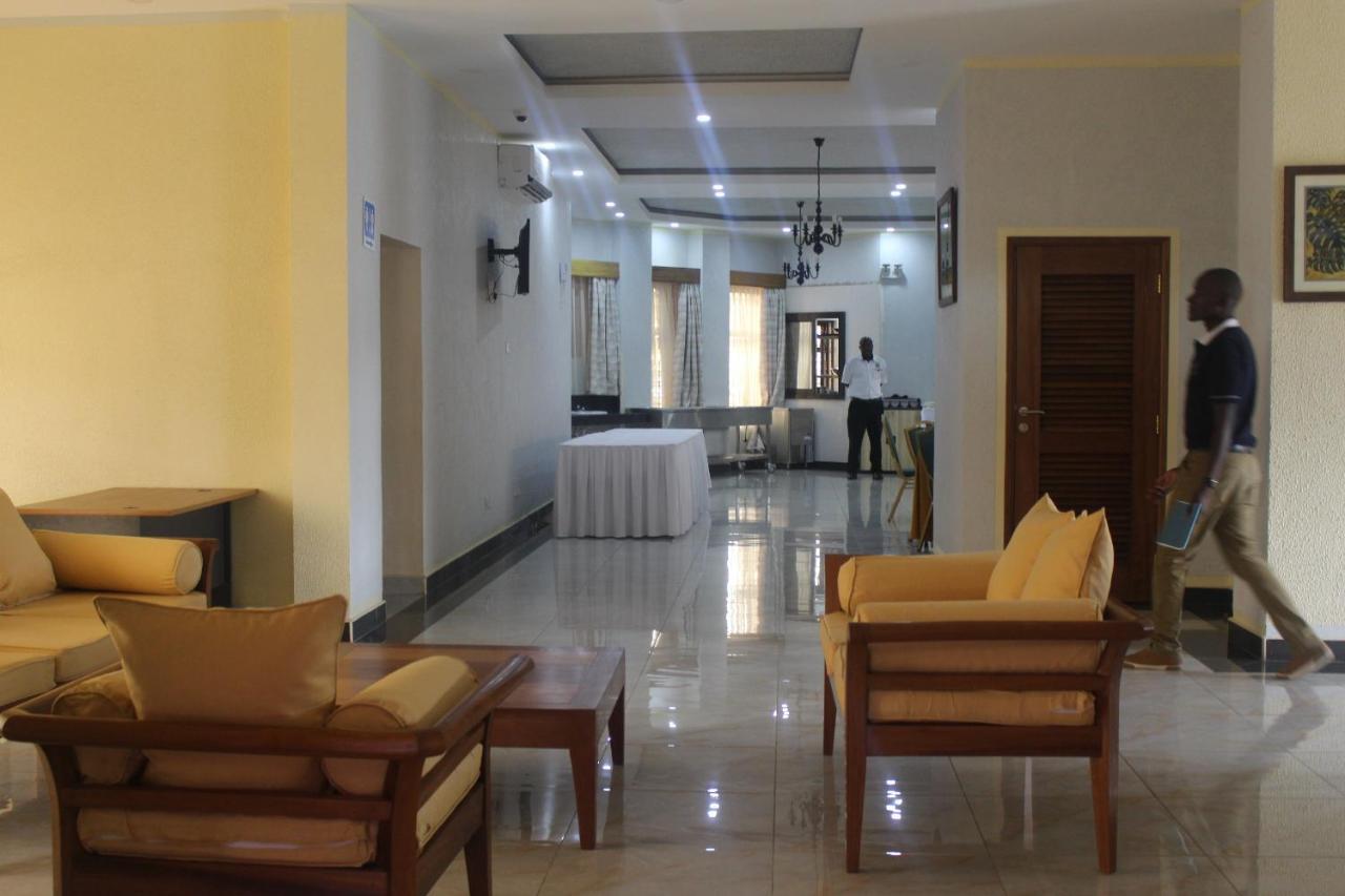 Prinias Hotel Kisumu Esterno foto