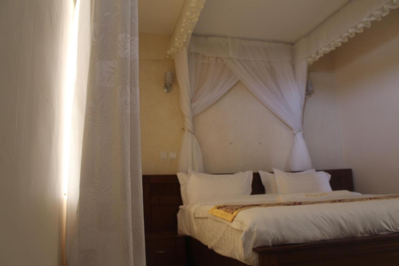 Prinias Hotel Kisumu Esterno foto