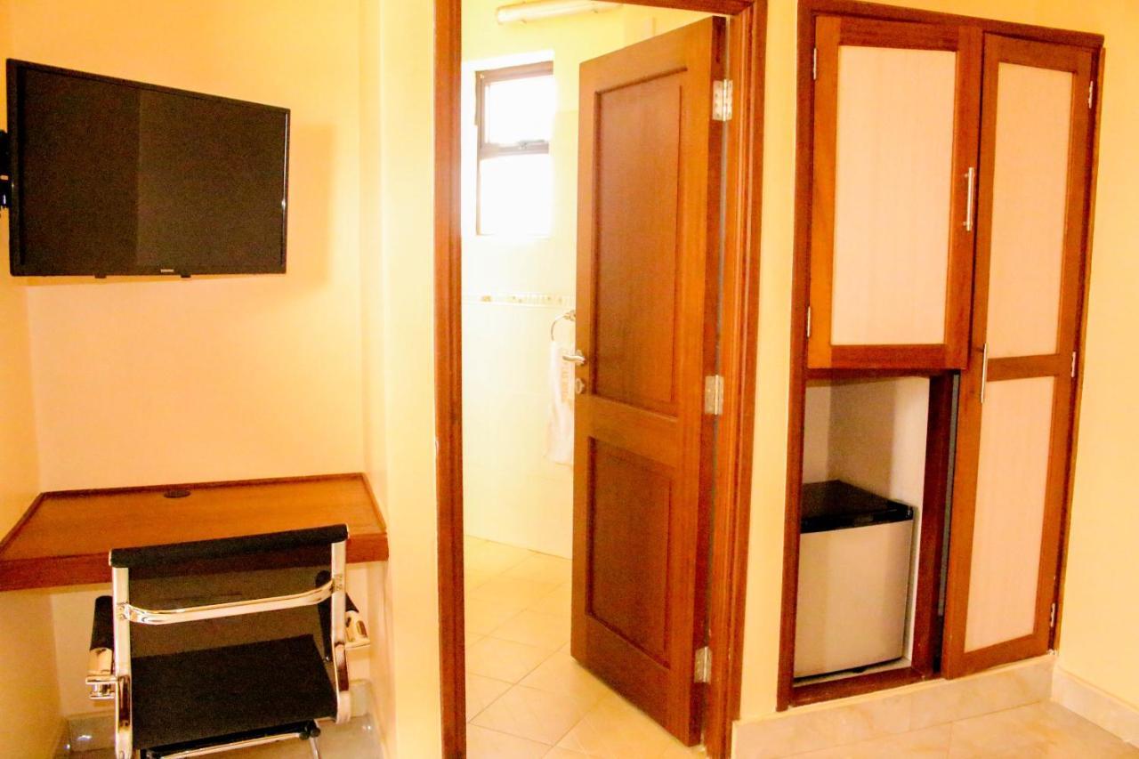 Prinias Hotel Kisumu Esterno foto