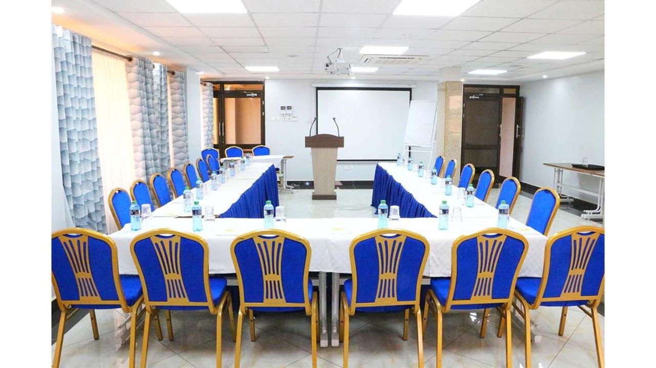 Prinias Hotel Kisumu Esterno foto